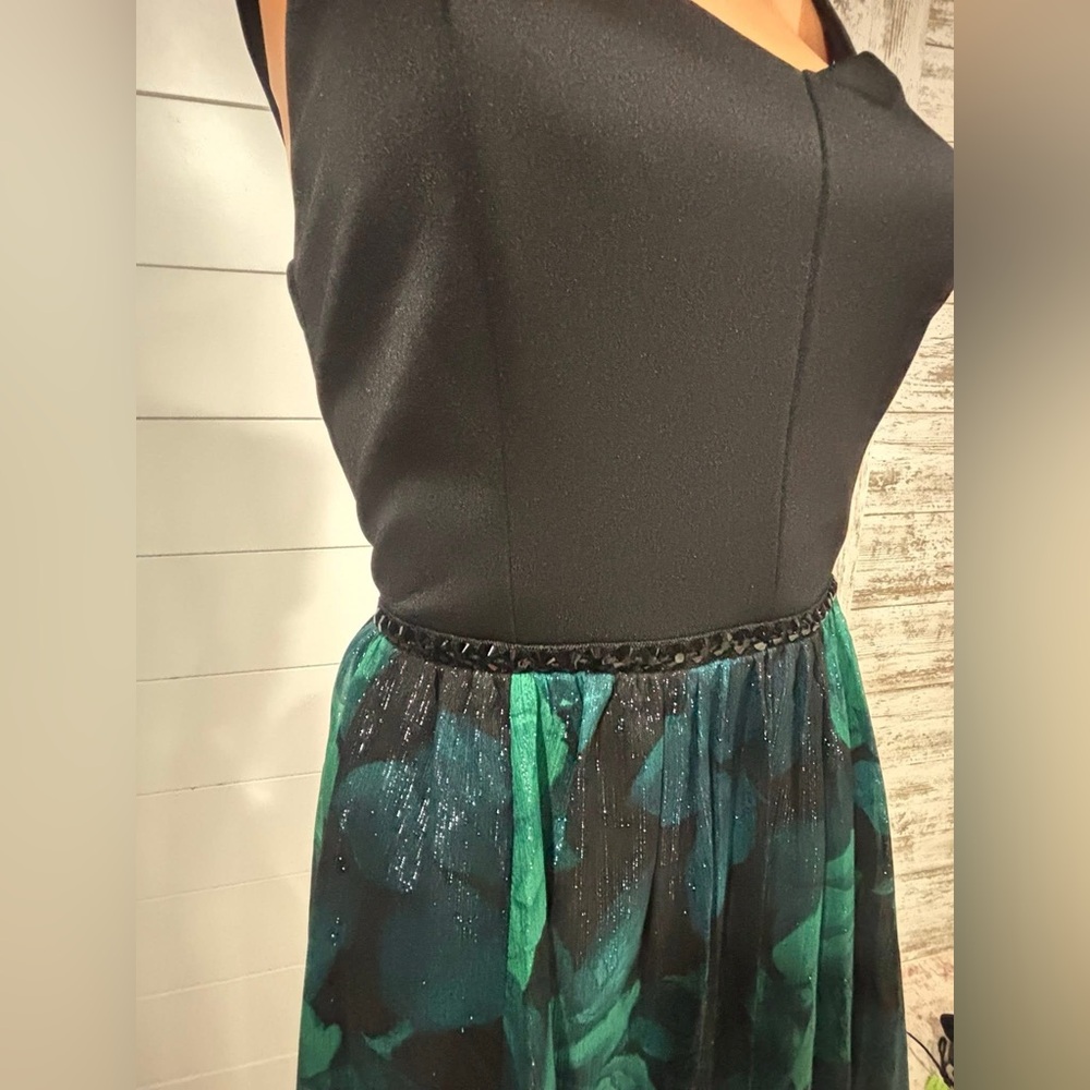 Chic Floral Maxi Skirt in Green by Alexa B - Picture 2 of 5